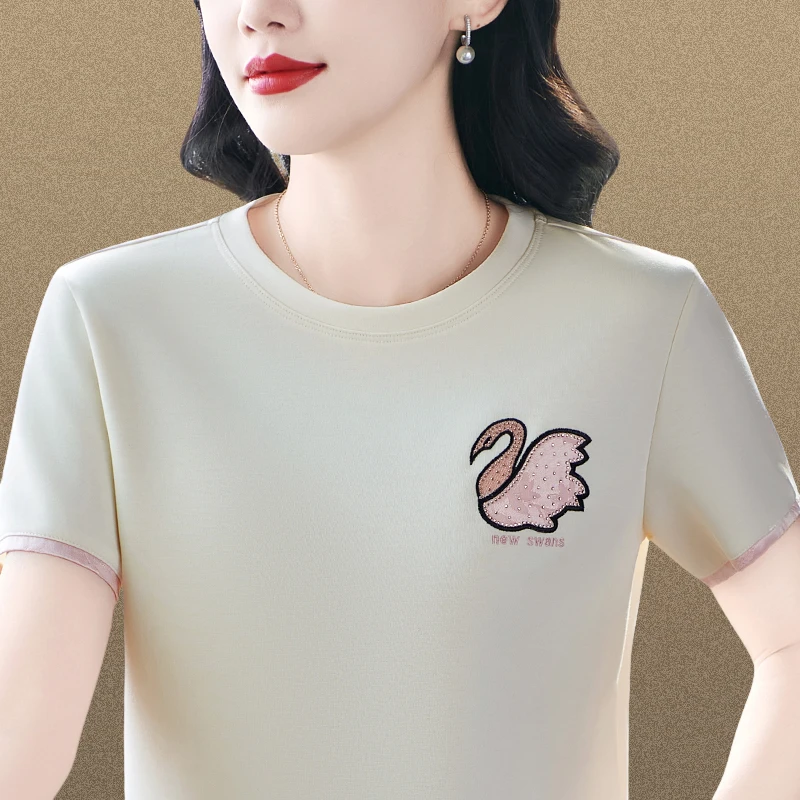 短袖t恤女圆领纯色宽松大码夏装2025新款绣花时尚体恤衫外穿女装