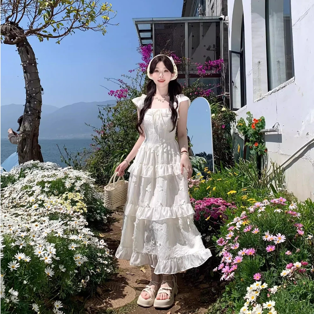 2025夏季新款甜美白月光法式温柔风绣花蝴蝶连衣裙夏季超仙女长裙