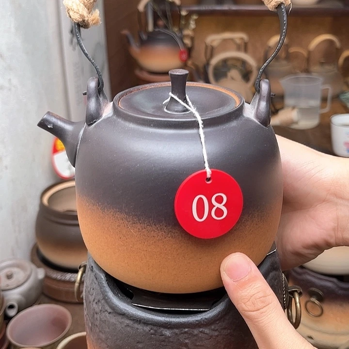 提梁直身壶加圆炭炉，。没有酒精灯。。