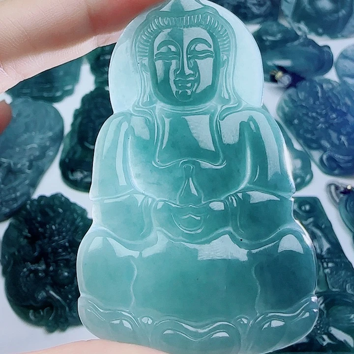 翡翠未镶嵌颈饰多样性发货天发的A货翡翠