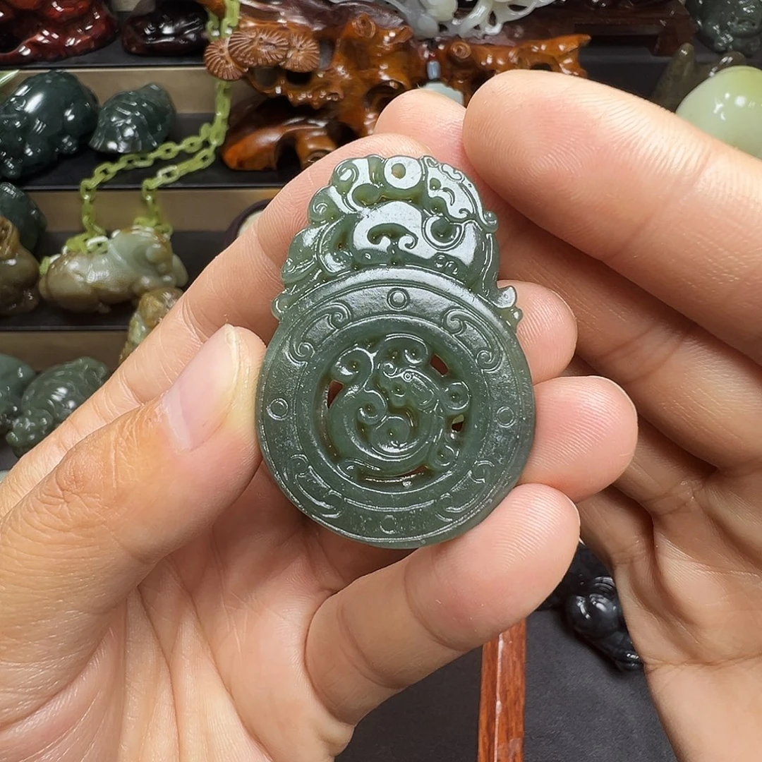 和田玉未镶嵌挂件