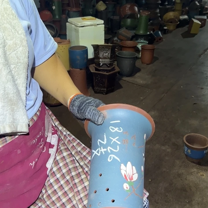 紫砂花盆紫砂花盆两只