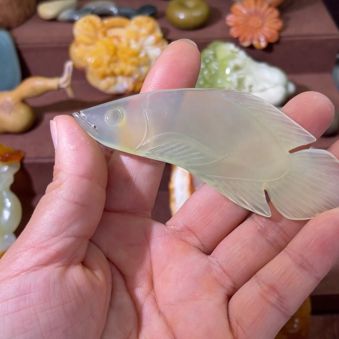 2***Y蛇纹石玉未镶嵌颈饰