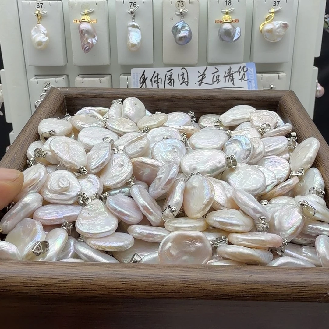 淡水珍珠合金颈饰