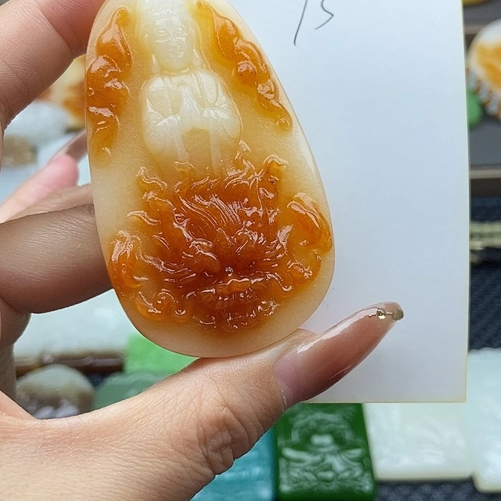 颈饰未镶嵌和田玉