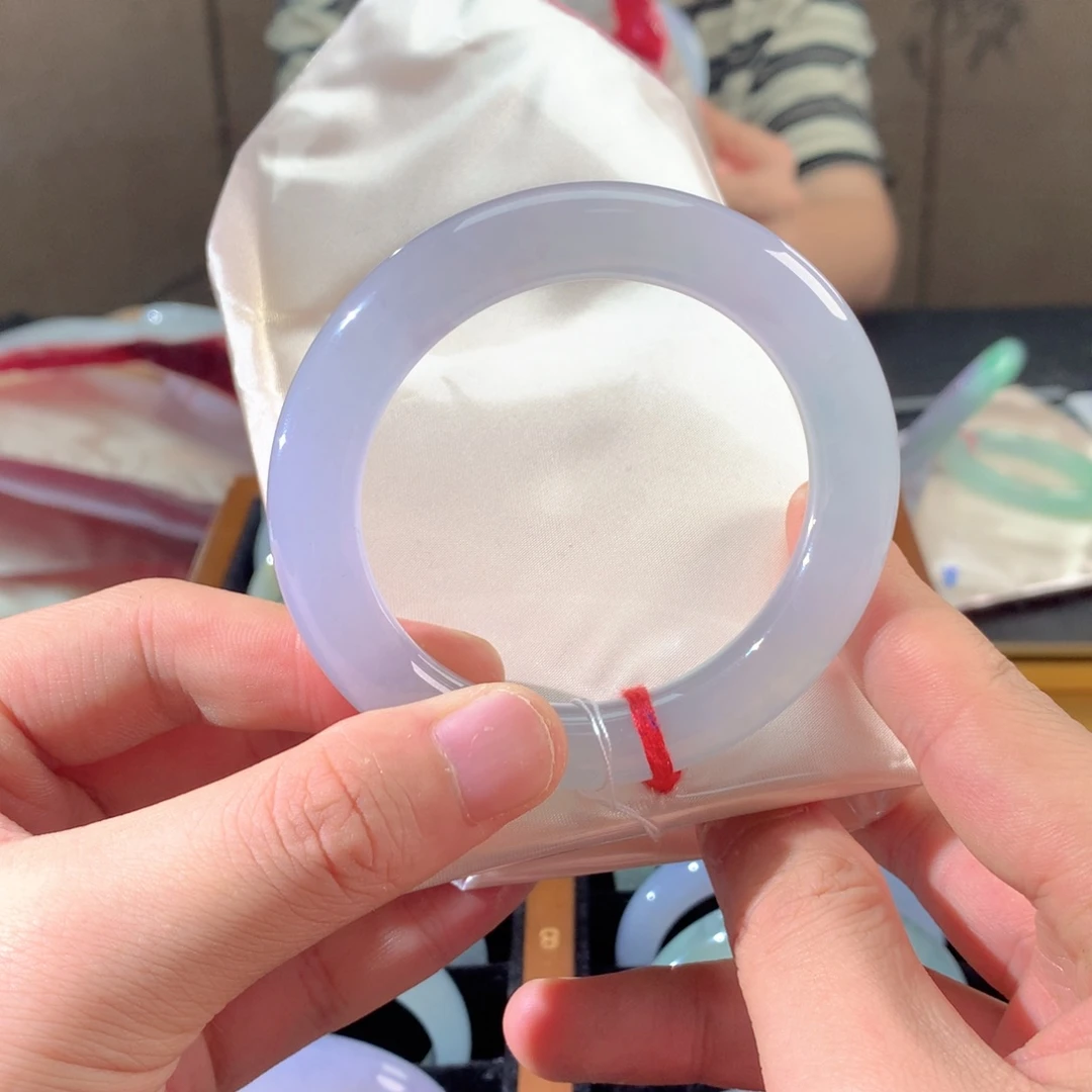 翡翠未镶嵌手镯冰润紫圆条