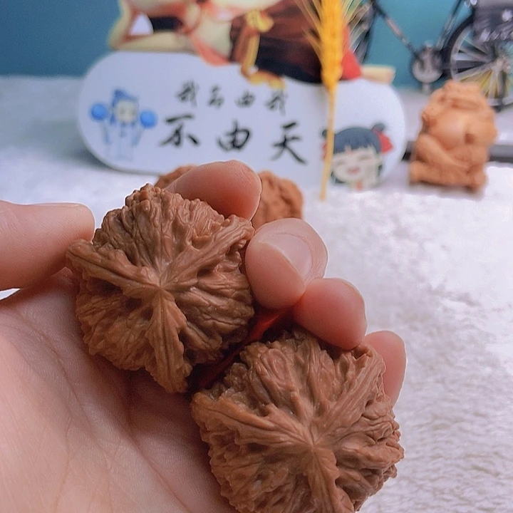 吊坠文玩核桃青****行三棱