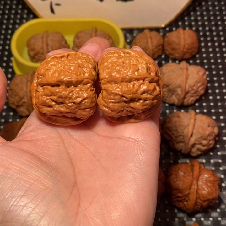 文玩核桃把件一线天开背肌腿蛙