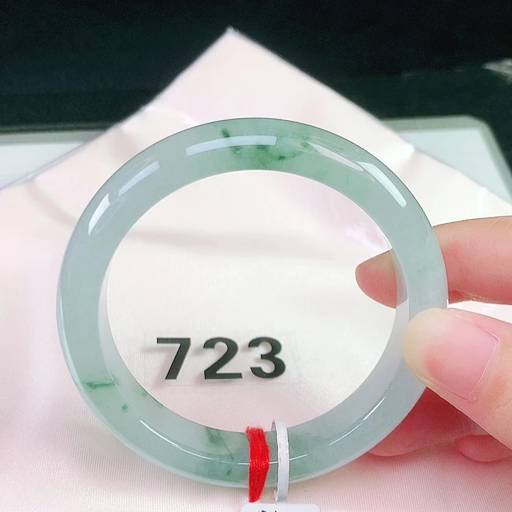 翡翠未镶嵌手镯55.2