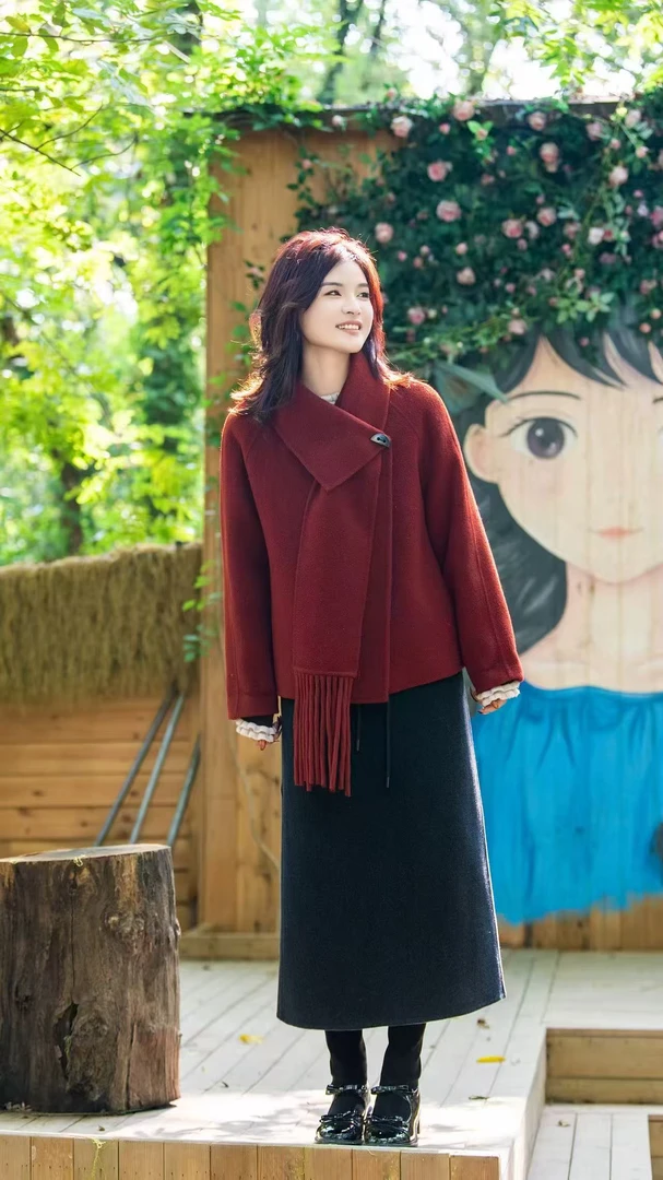 羊毛气质款女士秋冬羊毛大衣百搭时尚围巾短款小个子毛呢外套