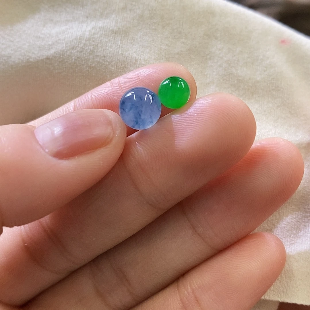 未镶嵌挂件翡翠两颗小色标