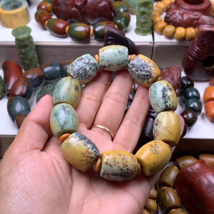 岫岩河磨玉（透闪石质玉）手链未镶嵌小*儿