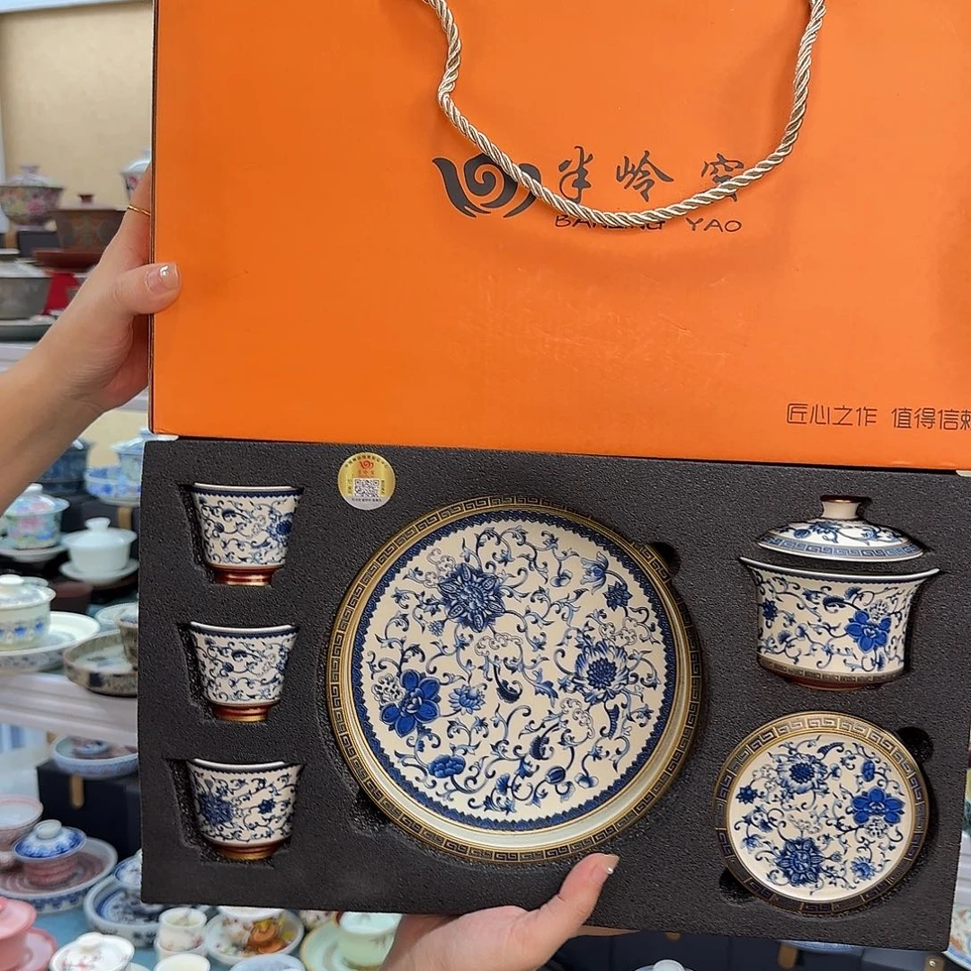 我们都在等你呢啊哈哈