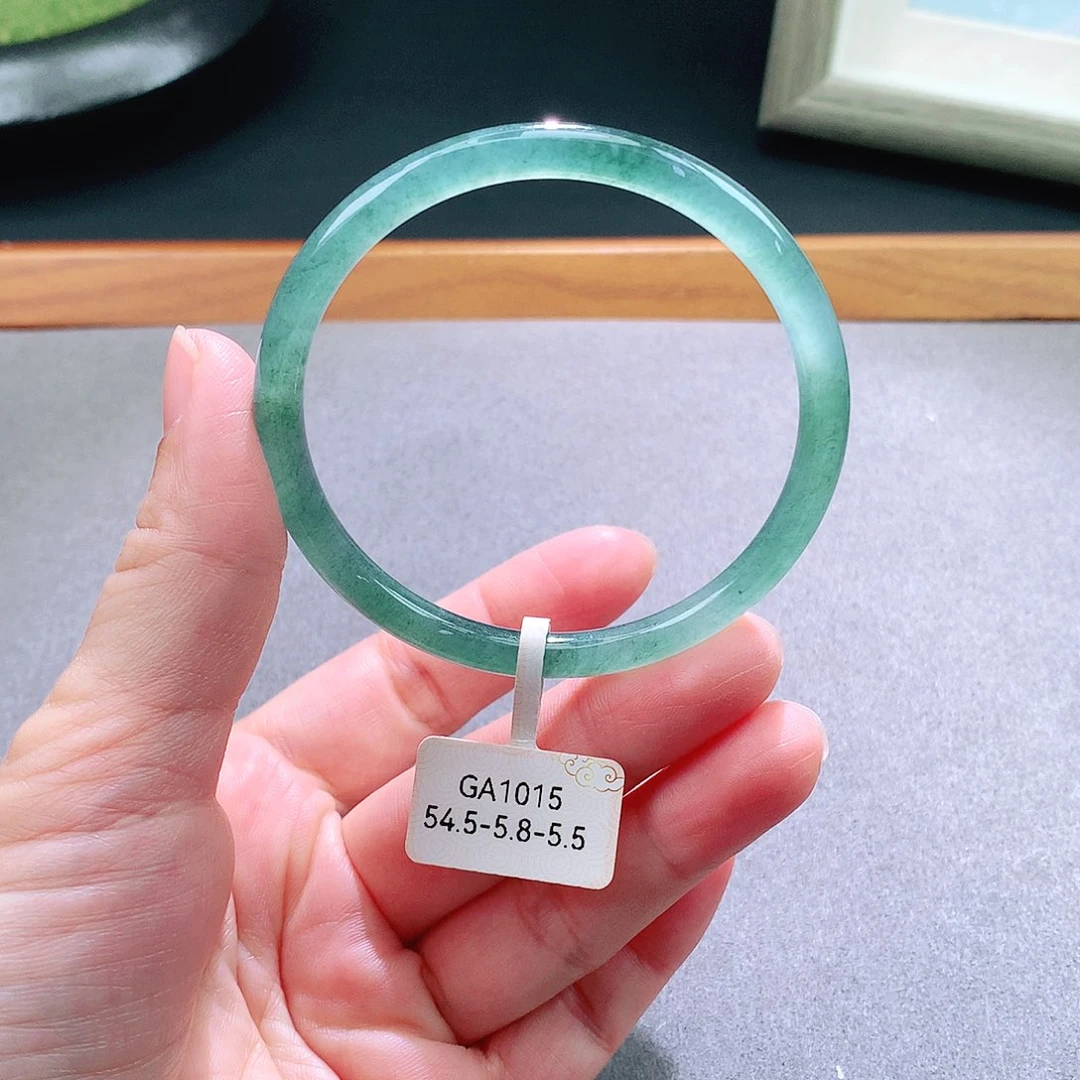 翡翠未镶嵌手镯天然翡翠手镯a货