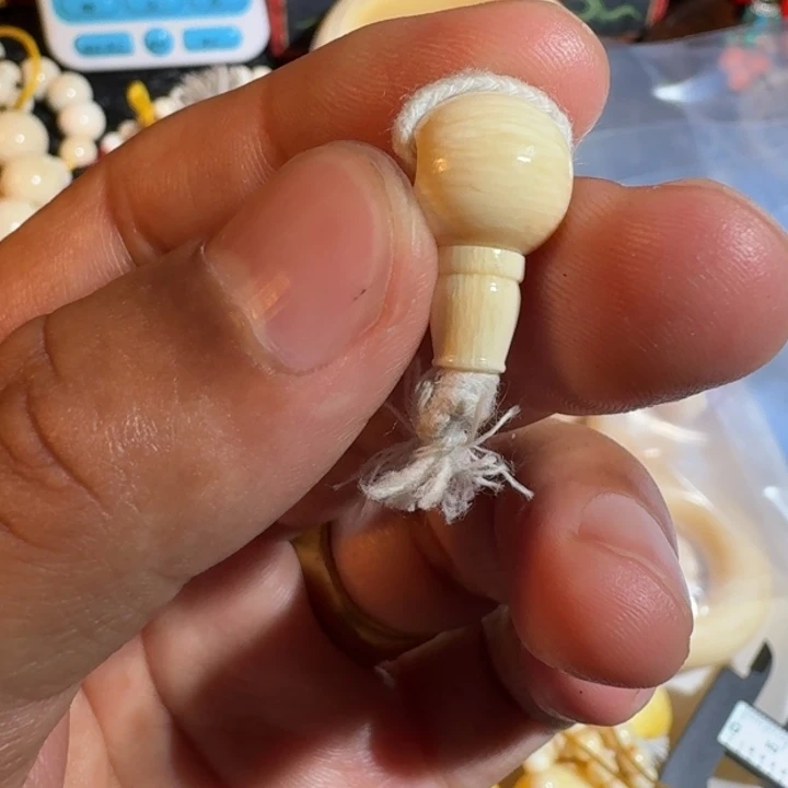 余***波吊坠菩提根/象牙果