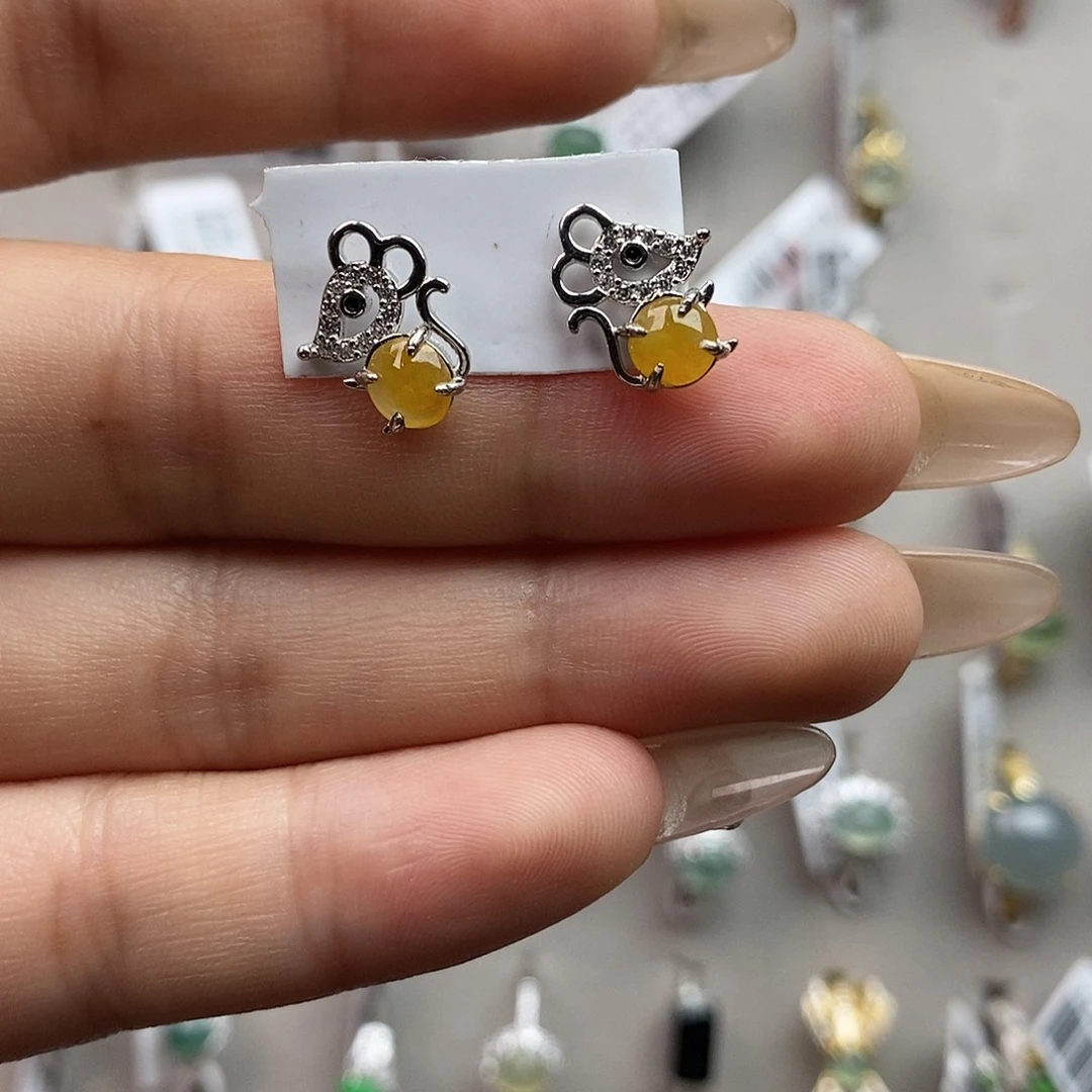 翡翠未镶嵌戒指翡翠