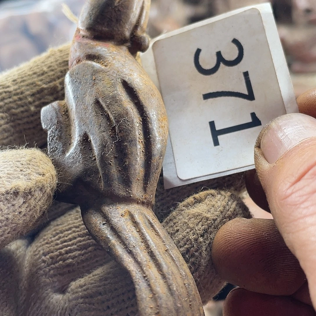 人***和田玉（糖玉）未镶嵌挂件