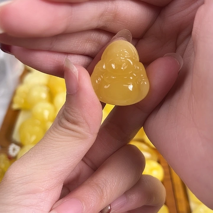 裸石琥珀未镶嵌佛公