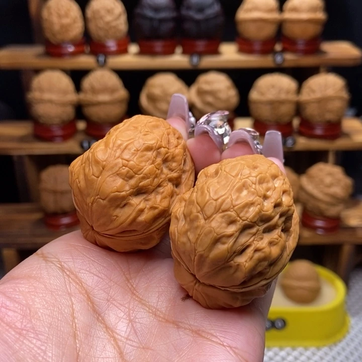 文玩核桃吊坠冰蟾38