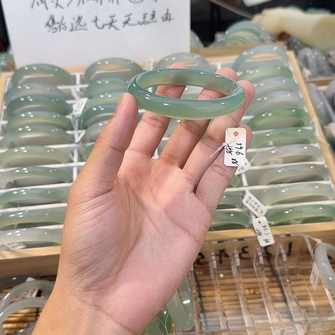 手镯玛瑙/玉髓未镶嵌圈口59.6