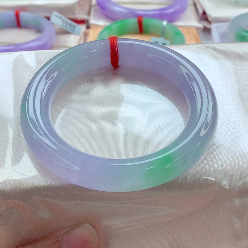 【闪购商品】翡翠手镯（圆镯）未镶嵌冰春彩见光不失色A