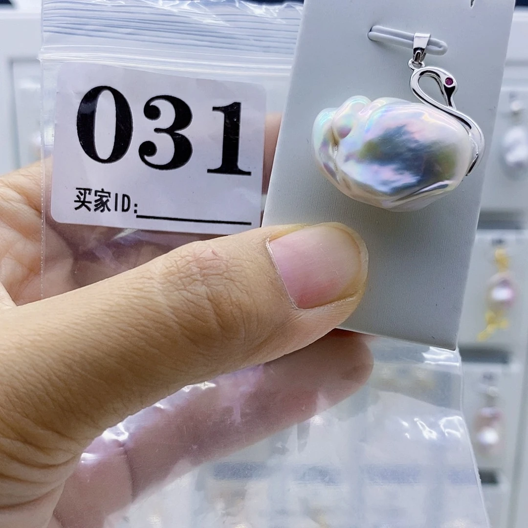 颈饰淡水珍珠钛钢