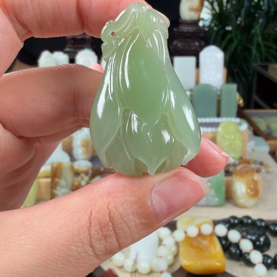 颈饰未镶嵌和田玉