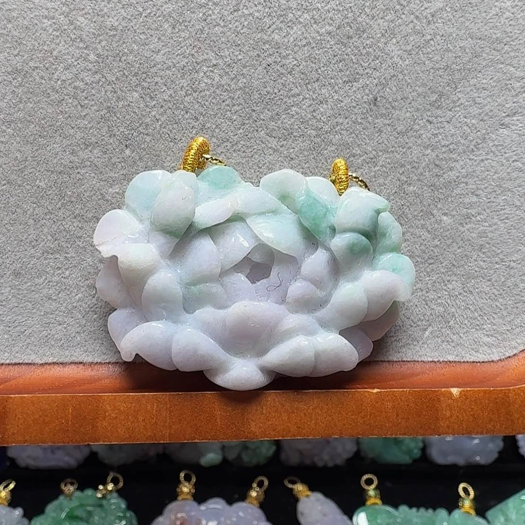 吊坠(赠链)未镶嵌翡翠