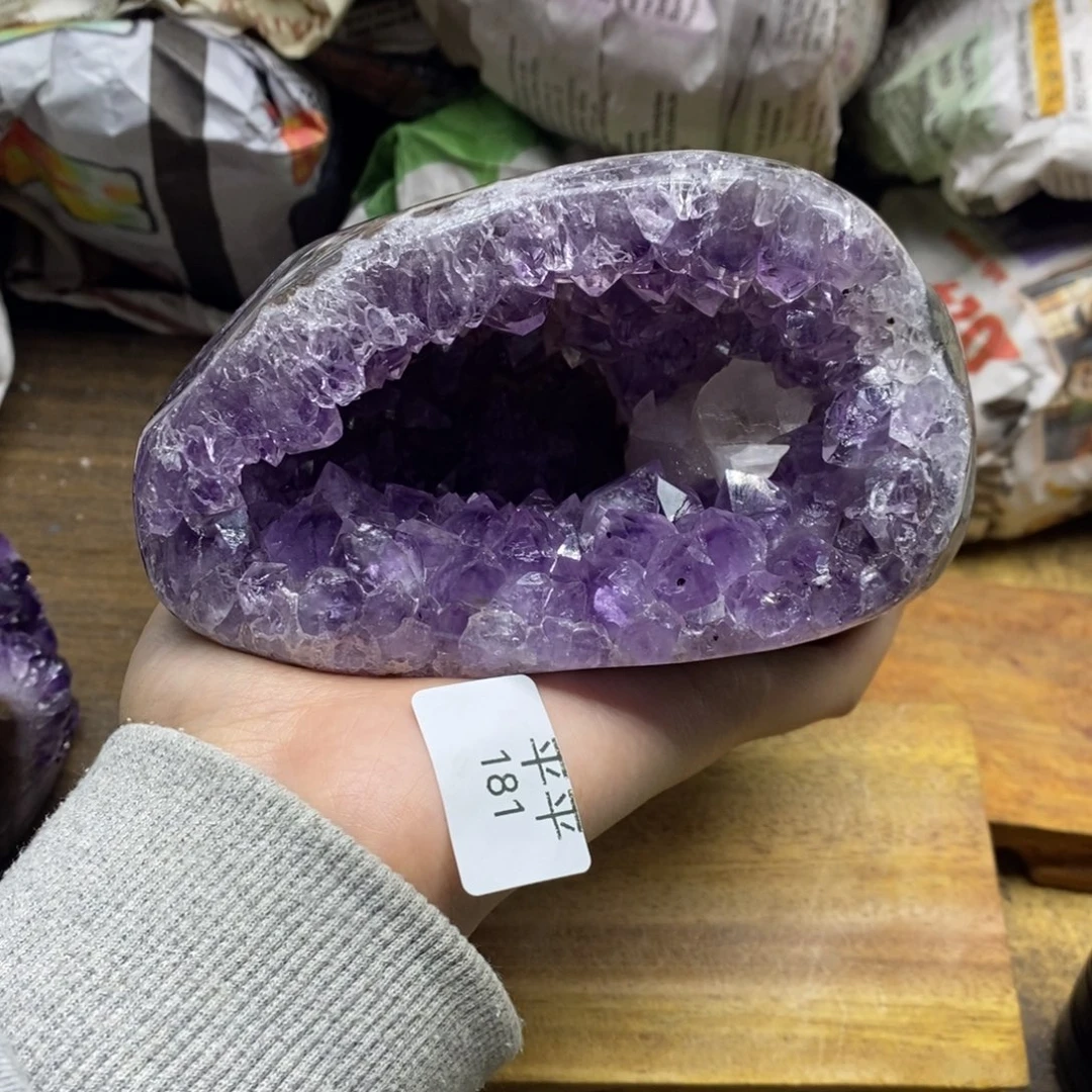 紫晶乌拉圭未镶嵌