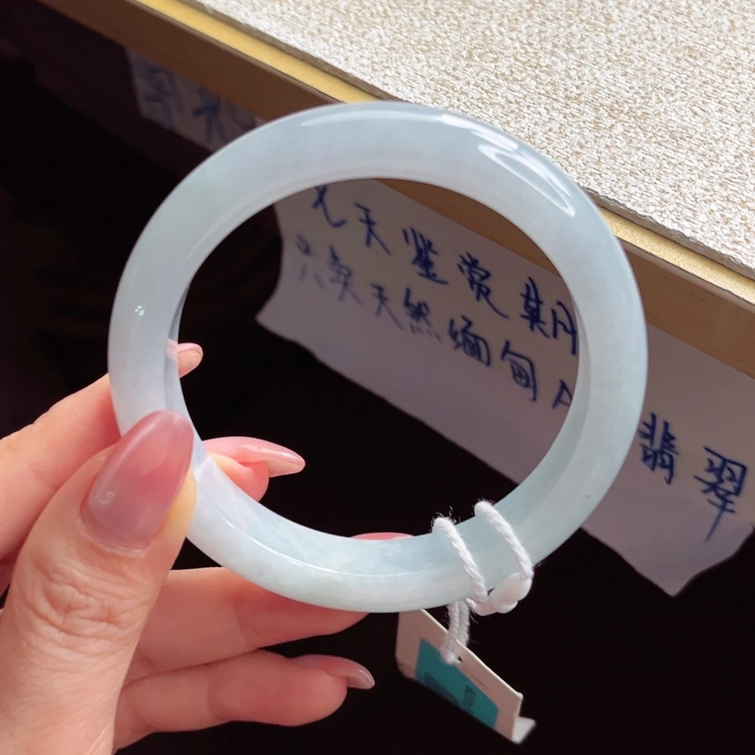 翡翠未镶嵌手镯手镯