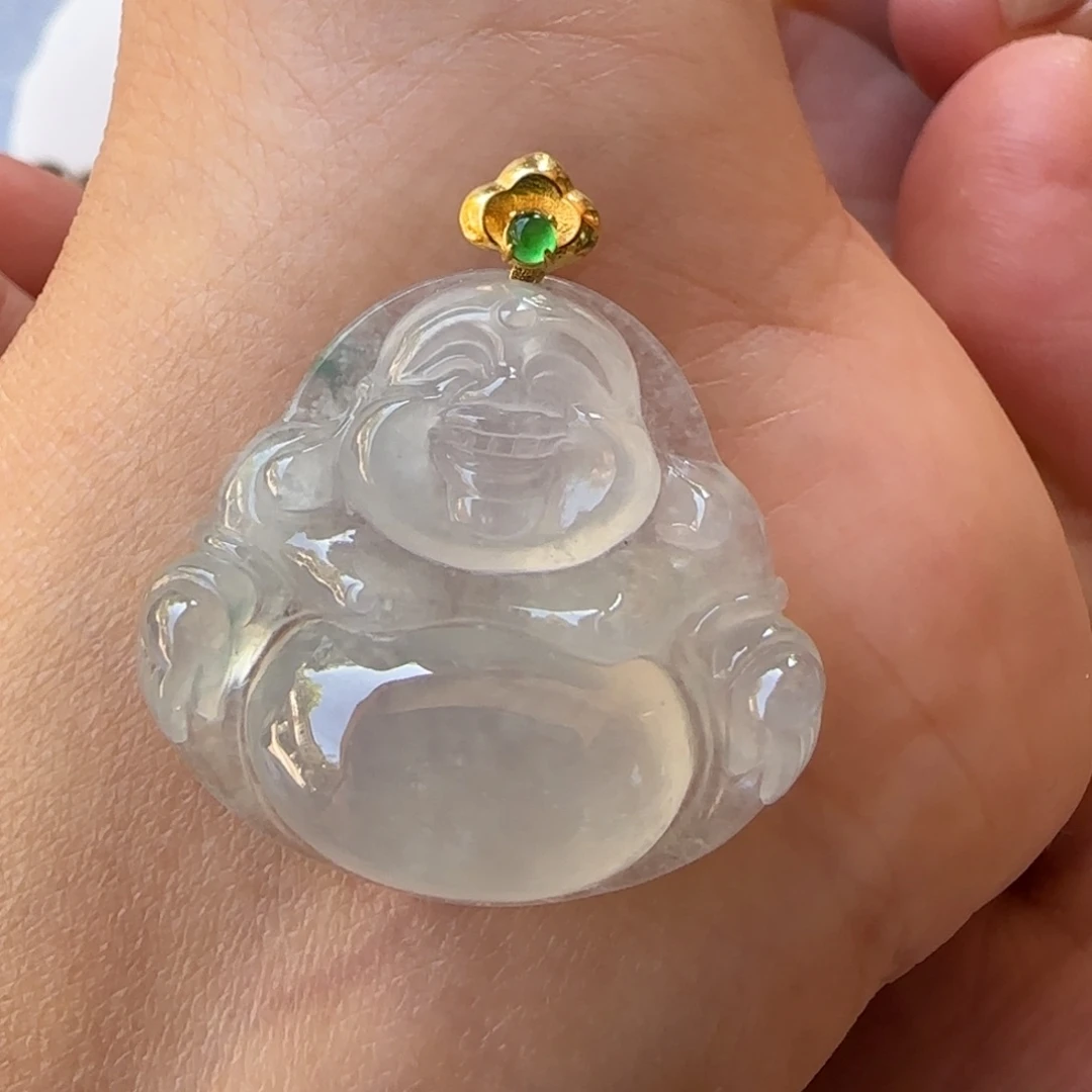 翡翠18K金镶嵌颈饰冰佛