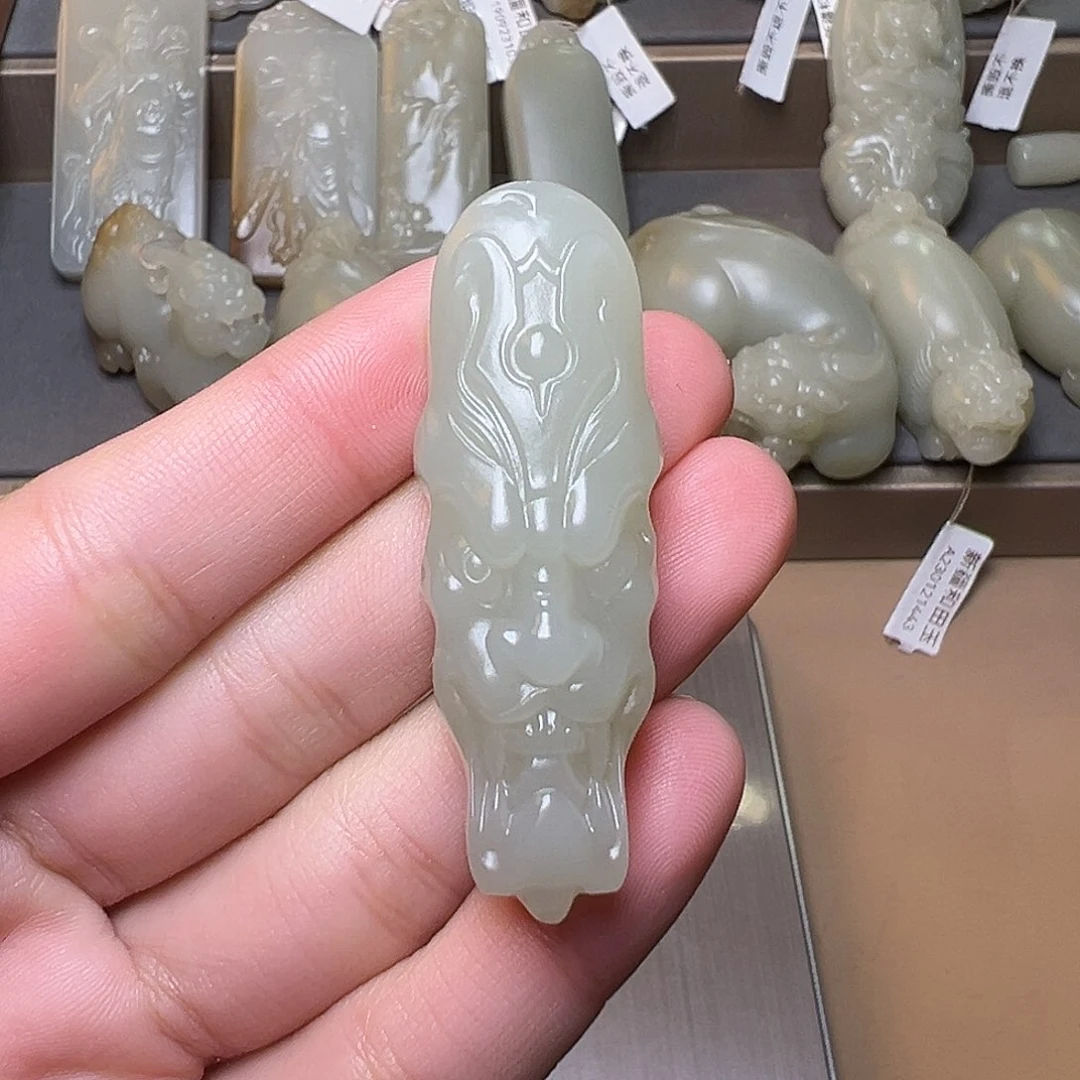 和田玉挂件未镶嵌