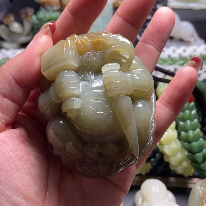 颈饰未镶嵌和田玉