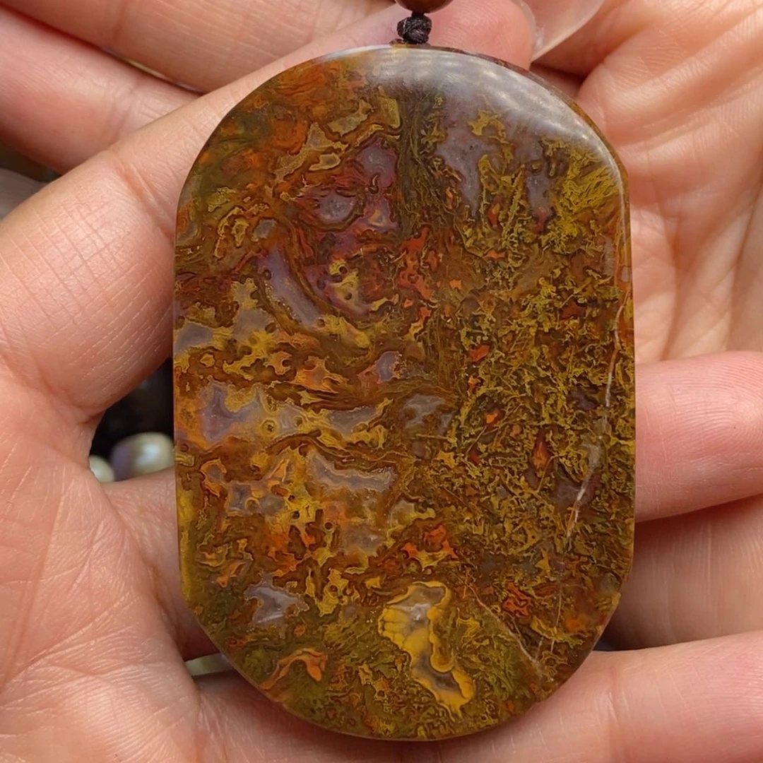 玛瑙/玉髓颈饰未镶嵌战国红