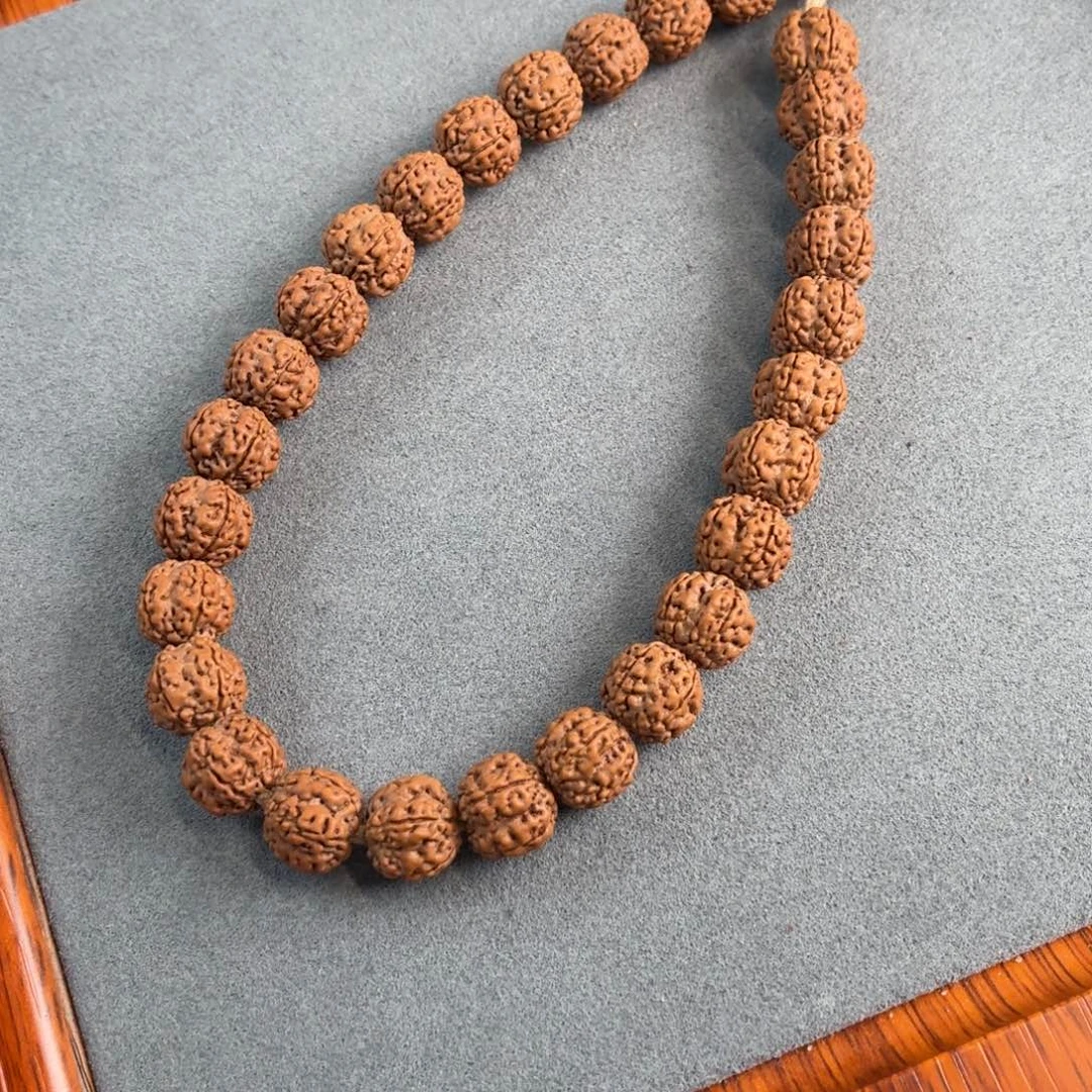 金刚菩提吊坠梅花