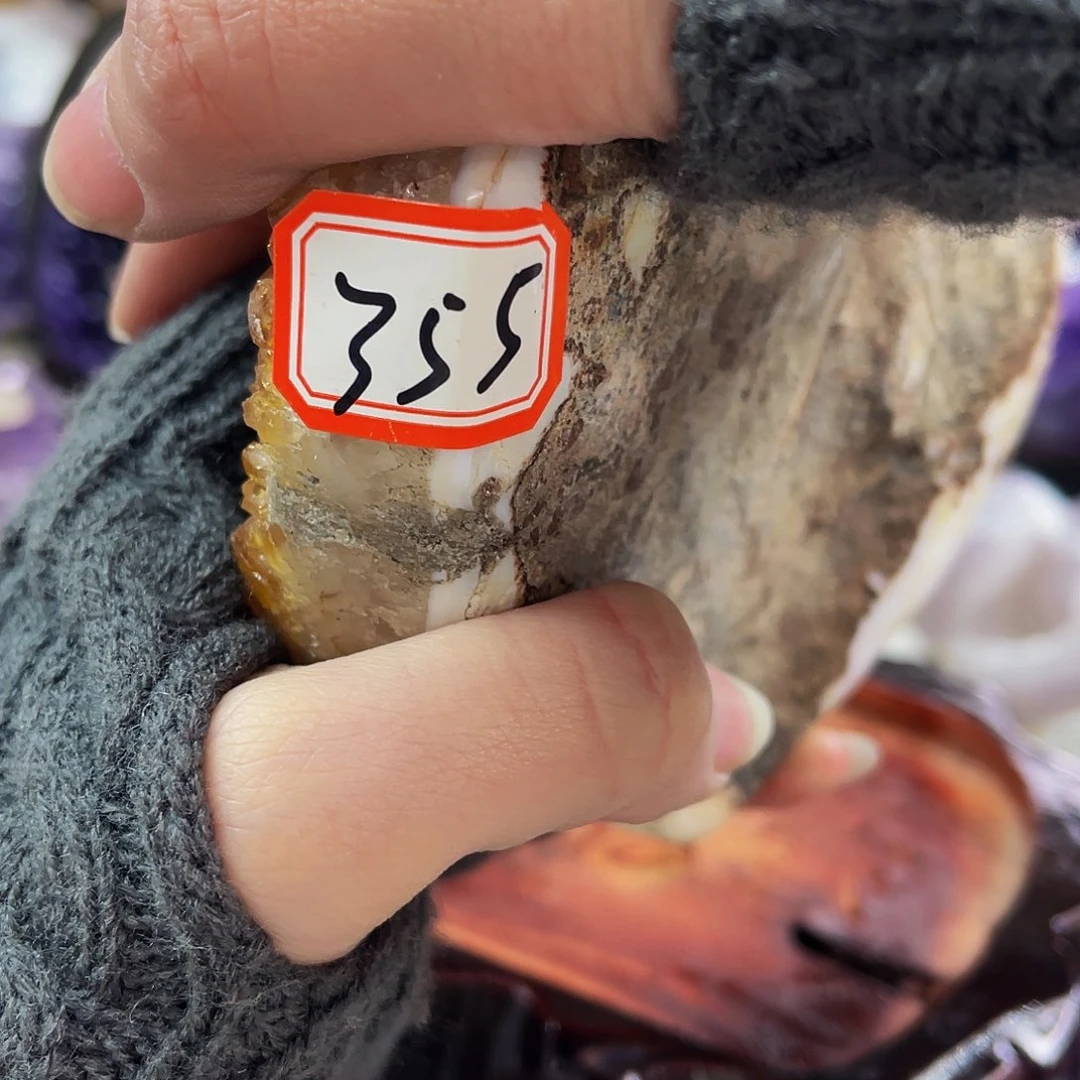 水晶随形摆件未镶嵌