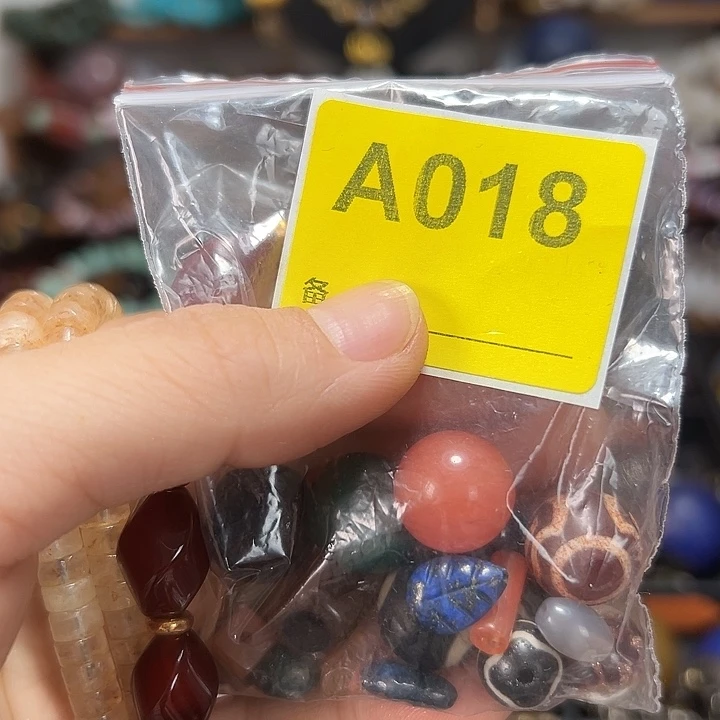 查***x玛瑙/玉髓颈饰未镶嵌