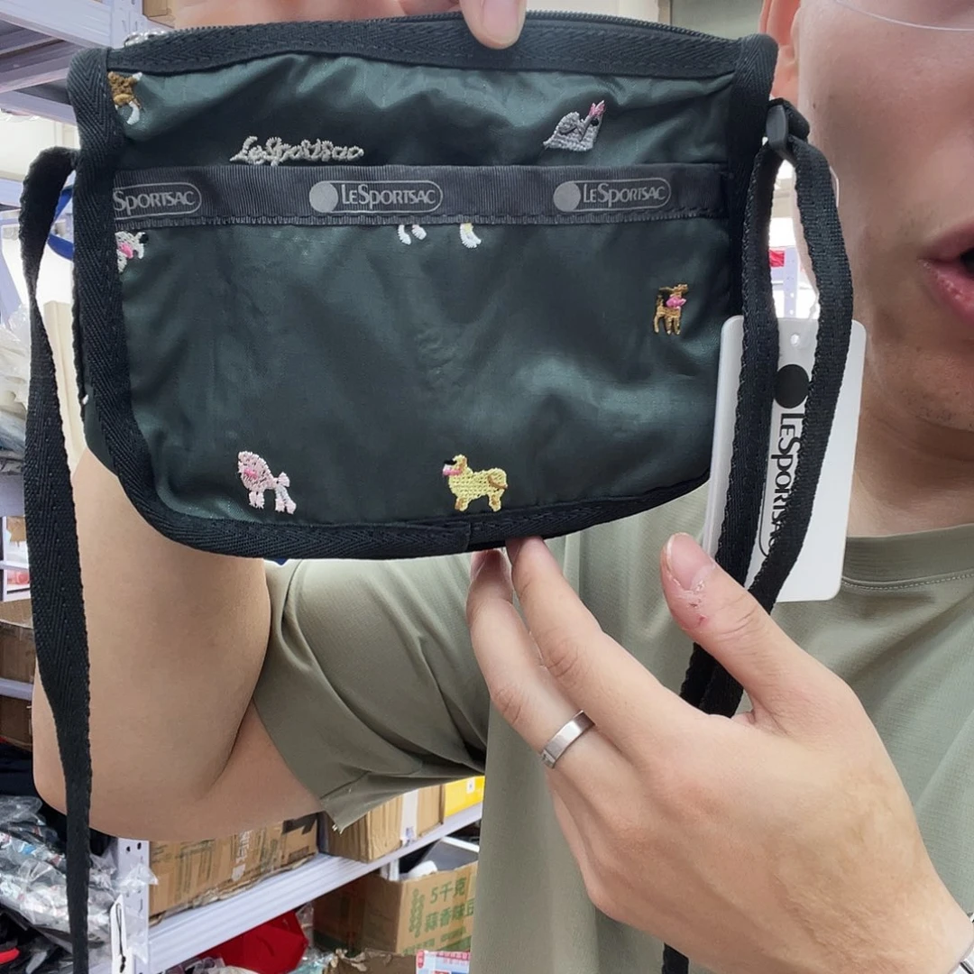 PU化妆包等各种产品