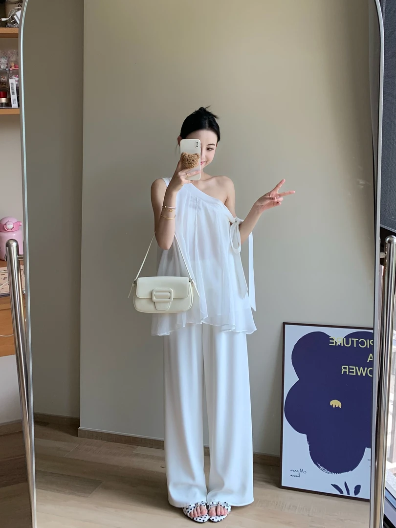 京都假日/设计感斜肩蝴蝶结上衣双版本+冰皮汤汤凉凉裤夏季套装女