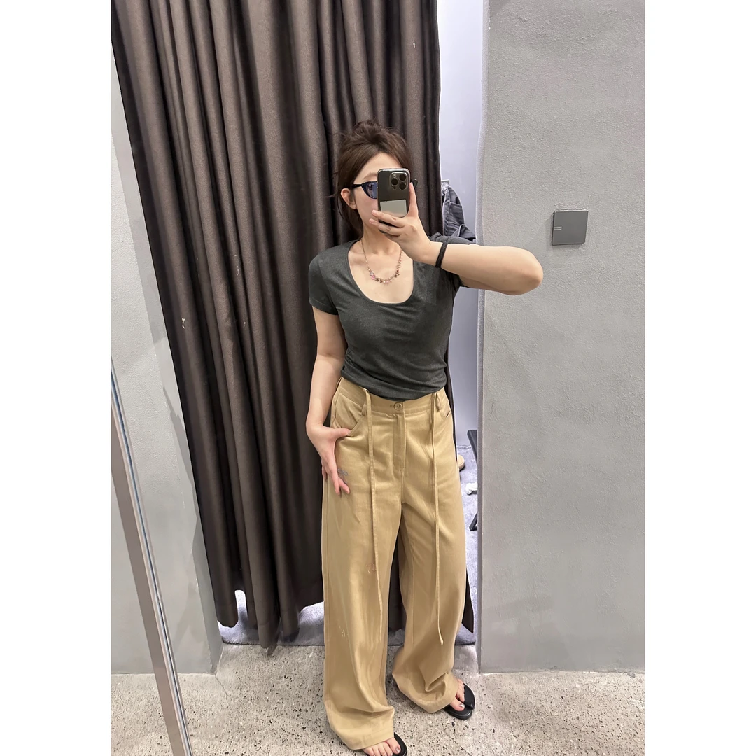 晶咕【纸片T】夏季显瘦大U领时尚百搭设计感正肩纯色短版T恤