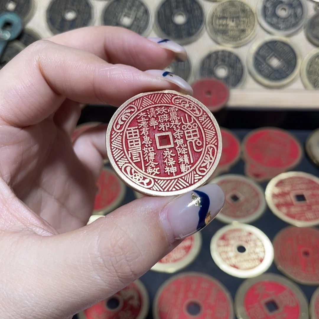 铜常****发现代仿制工艺品