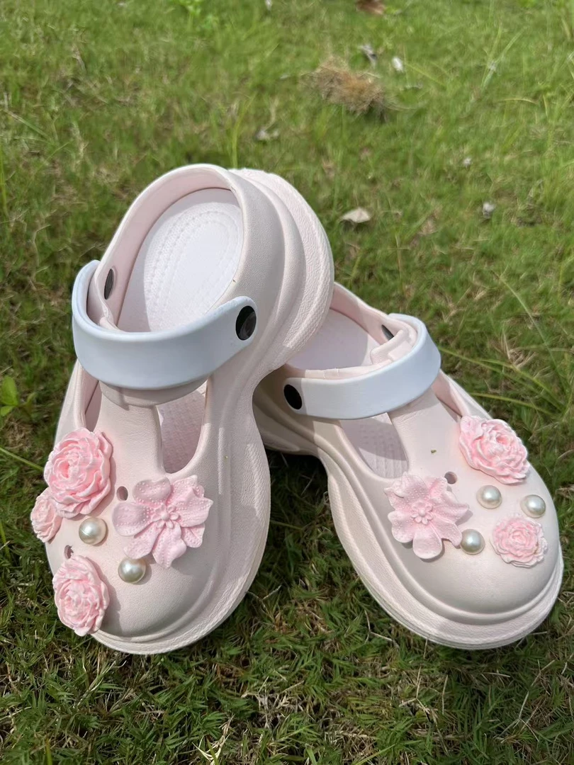 时尚精品凉鞋洞洞鞋夏季女鞋