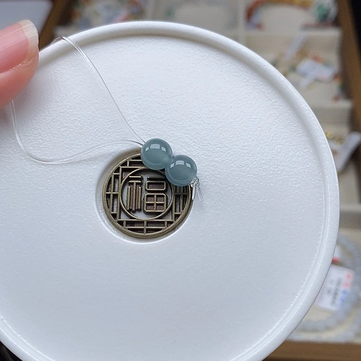 未镶嵌手串翡翠卡6.8mm