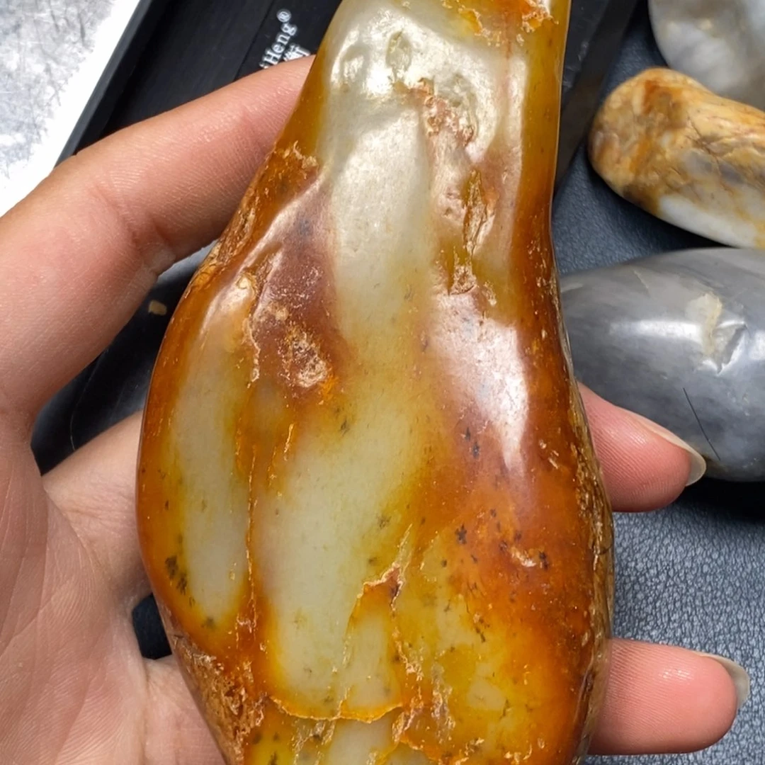 和田玉（糖玉）未镶嵌挂件