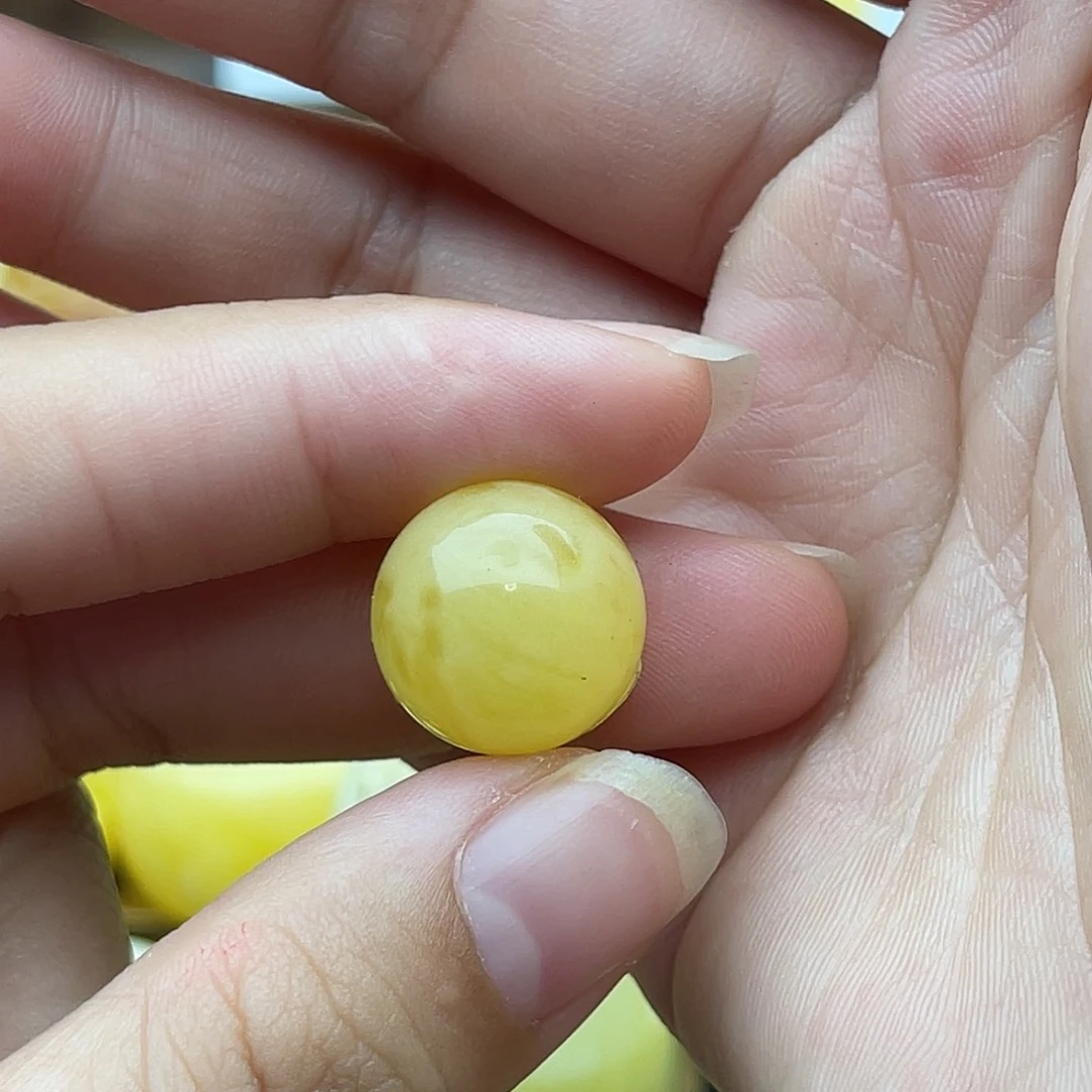 裸石琥珀未镶嵌小*子蜜蜡圆珠梦瑕疵