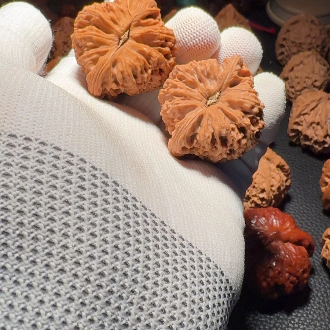 简***秋文玩核桃吊坠顺丰到付南疆石