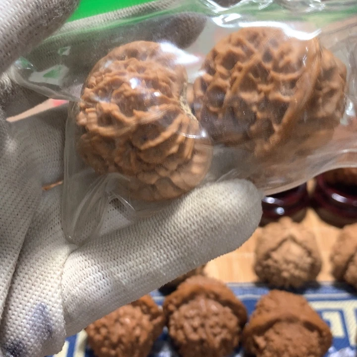 Q***Q哈哈哈哈哈哈哈哈哈哈