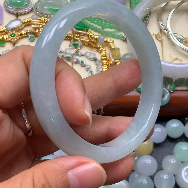 翡翠未镶嵌手镯手镯
