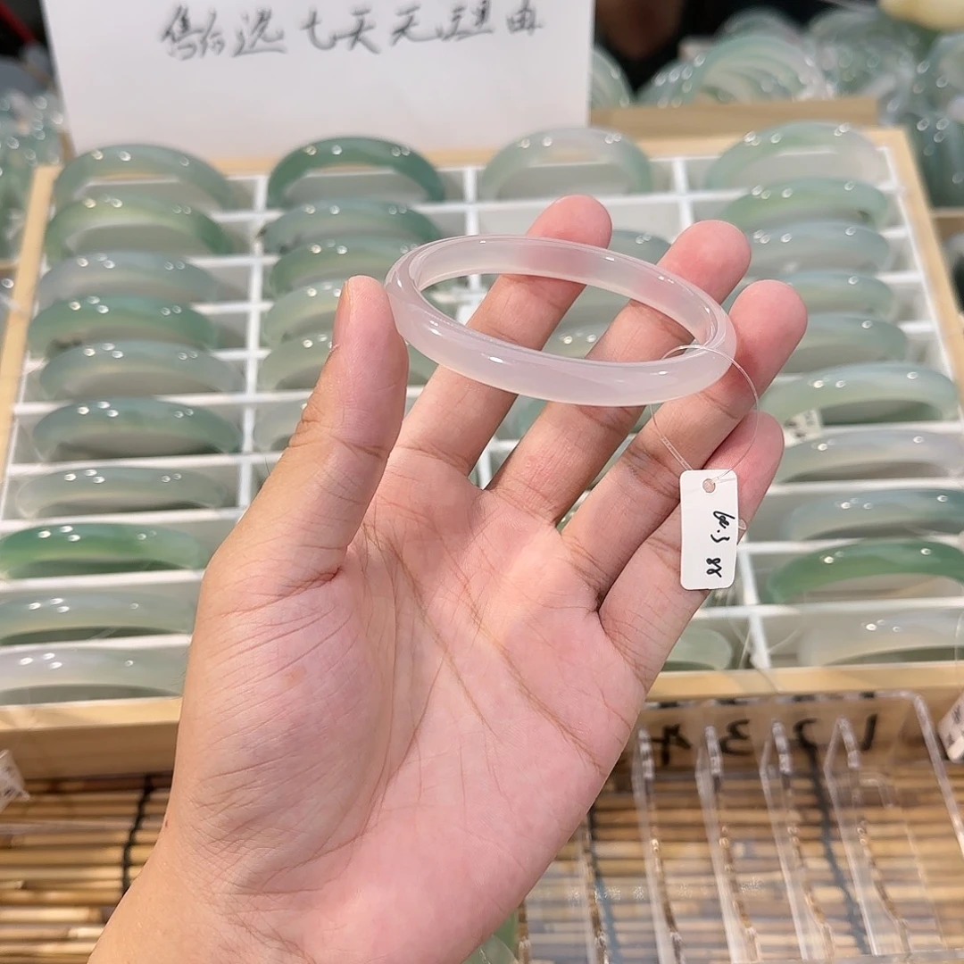 手镯玛瑙/玉髓未镶嵌圈口60.3