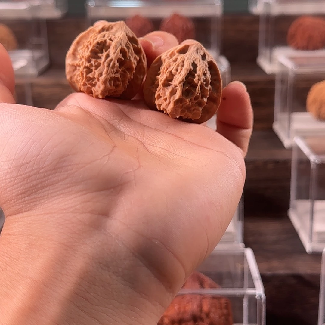 文玩核桃吊坠全品野生